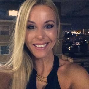 Meet your Posher, Alexandra